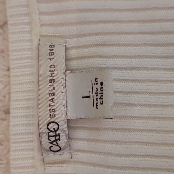 Cream Sweater - Picture 3 of 4